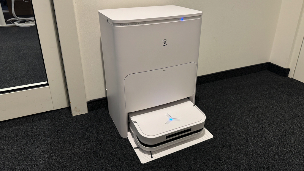 Ecovacs Deebot X5 Omni
