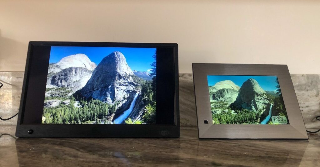 Digital Photo Frame with App-Based Uploads