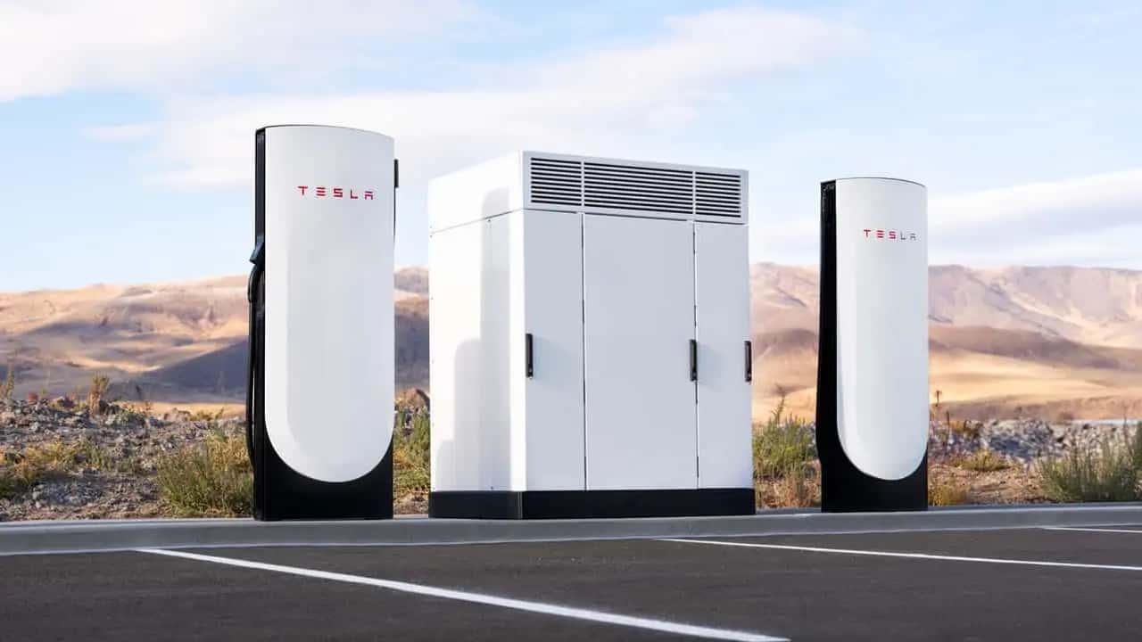 10 Best EV Charging Networks Tested & Ranked